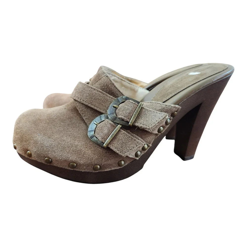 Dana Buchman tan suede buckle stud heel clog mules sz 8.5 Y2K leather Vtg